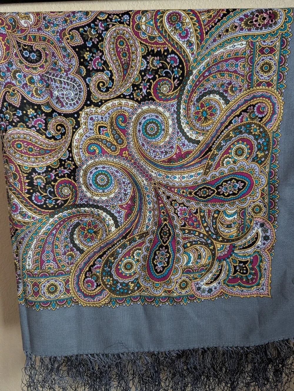 Authentic Pavlovo Posad 100% Wool Shawl 35